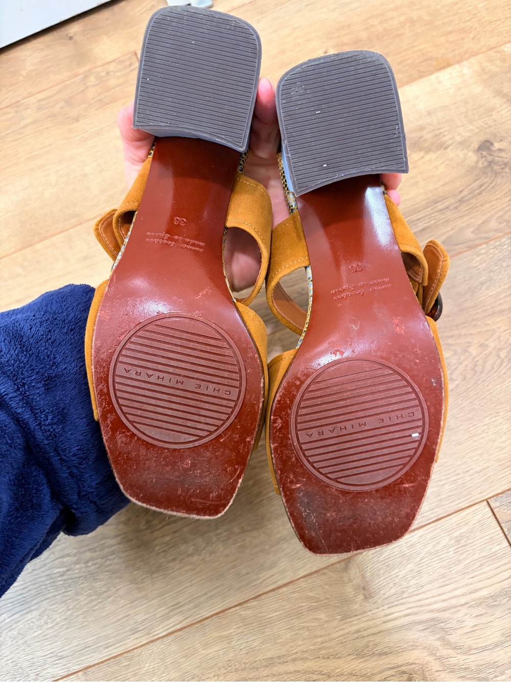CHIE MIHARA Linka sandal in snake, suede with blue heel - Picture 9 of 13